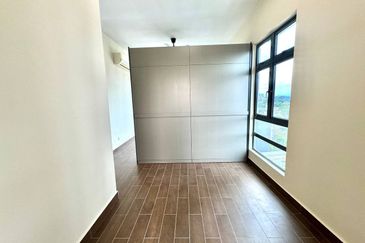 Aura Residence @ Precint 8