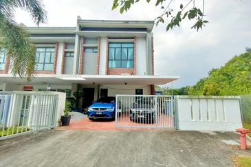 Scarlet @ Bandar Rimbayu