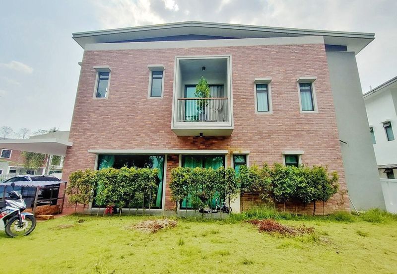 Scarlet @ Bandar Rimbayu