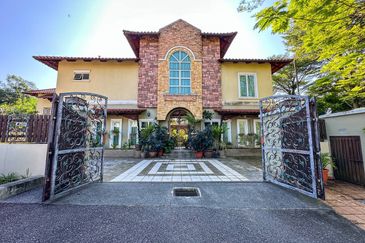 Impian Golf & Country Club