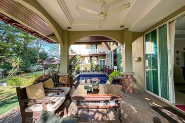 Impian Golf & Country Club