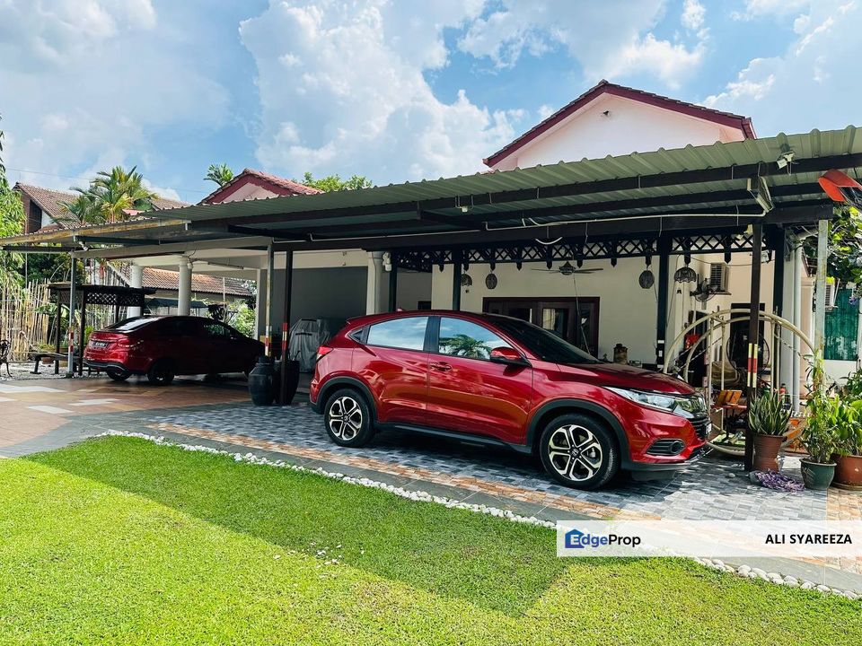 SEKSYEN 4 Bandar Baru Bangi Double storey Bungalow for sale, Selangor, Bangi