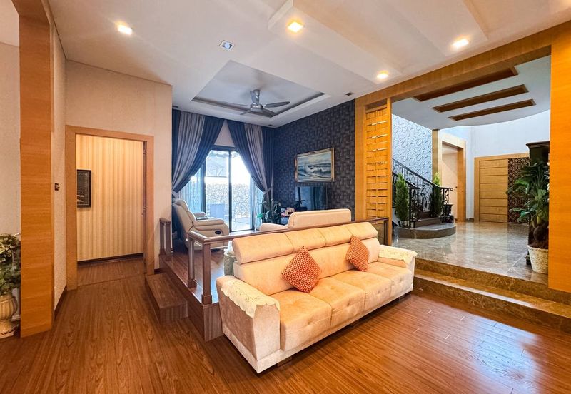 Perdana Lakeview East