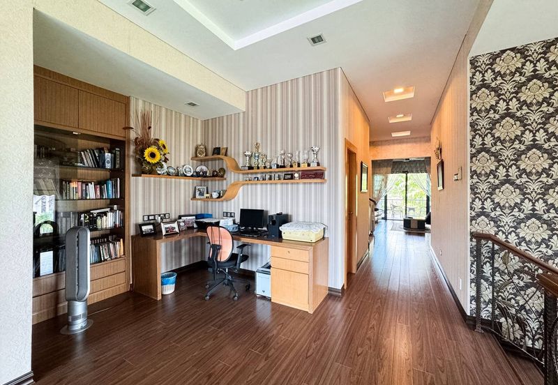 Perdana Lakeview East