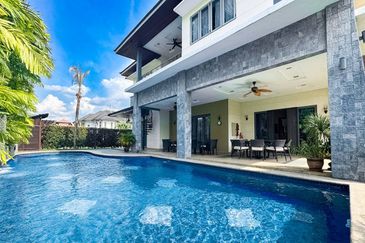 Perdana Lakeview East