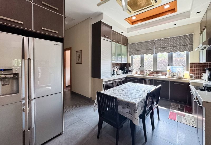 Perdana Lakeview East