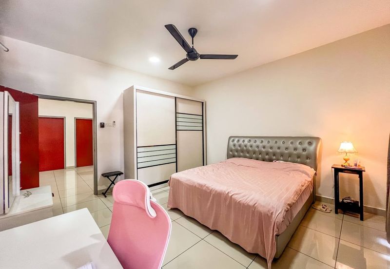 Evira @ Warisan Puteri