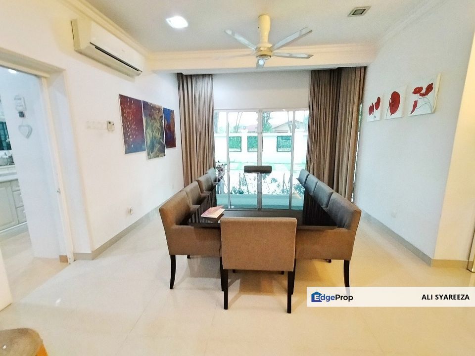 SEKSYEN 10 Shah Alam Two and Half Storey Bungalow for sale, Selangor, Shah Alam