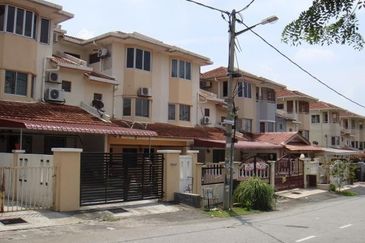 Pusat Bandar Putra Permai