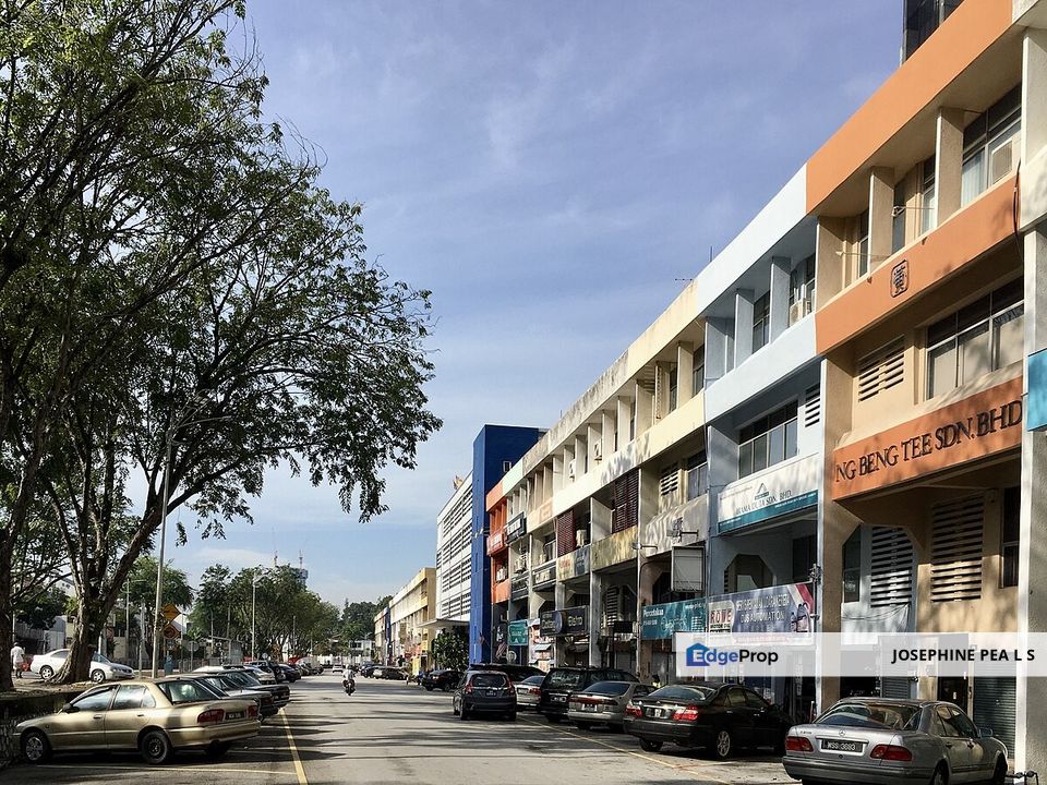 Double Storey Terrace for Sale at Damansara Jaya, Petaling Jaya, Selangor, Damansara Jaya