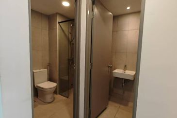 Ritze Perdana Business Center