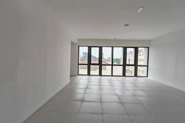 Ritze Perdana Business Center