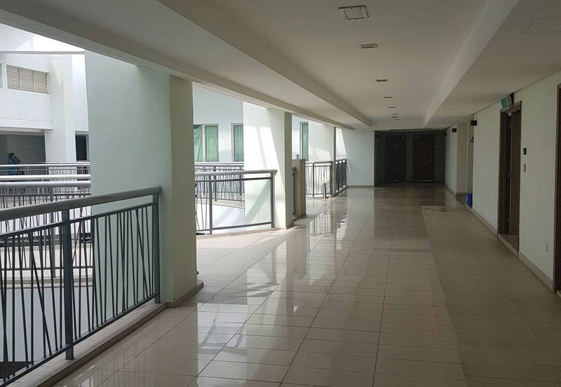 231 TR Serviced Suite