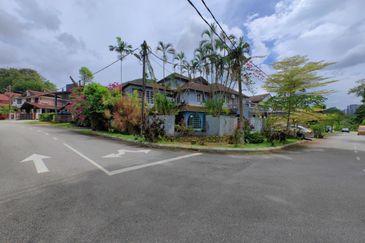 Freehold Bungalow 2.5 Storey Taman Melawati