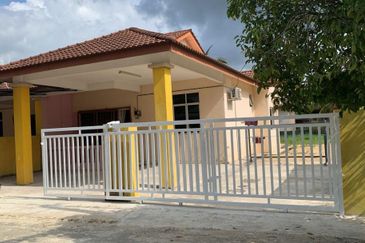 Semi D Homestay For Sale Kemaman