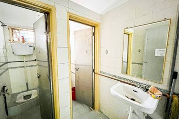 Bandar Tun Hussein Onn