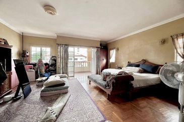 KGSAAS Golf Club, Seksyen 13