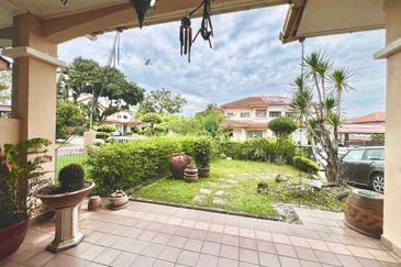 KGSAAS Golf Club, Seksyen 13