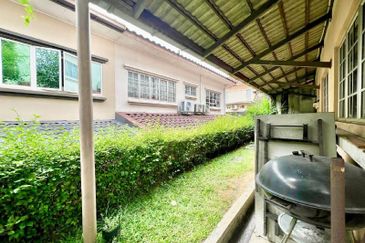 KGSAAS Golf Club, Seksyen 13