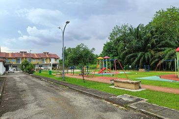 Seksyen 30, Shah Alam