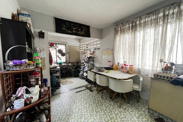 Taman Desa Keramat AU2