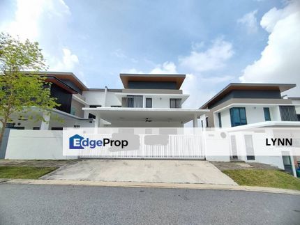 FACING OPEN SEMI-D DOUBLE STOREY ARA SENDAYAN (ERVINA) @ SEREMBAN 2 NEGERI SEMBILAN, Negeri Sembilan, Seremban