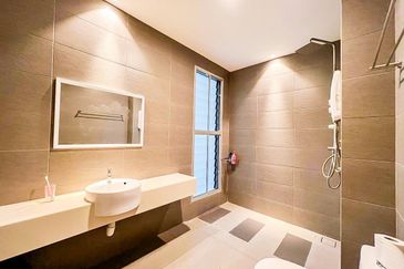 Parkfield Residences, Tropicana Heights