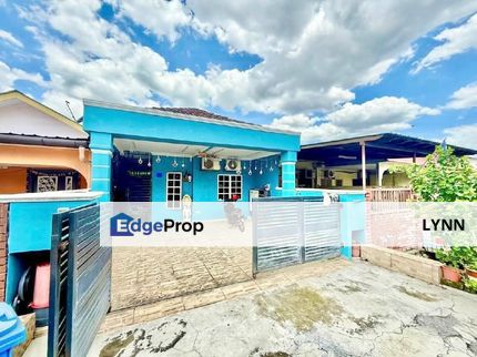 FACING OPEN 1.5 STOREY SEKSYEN 17 SHAH ALAM, Selangor, Shah Alam
