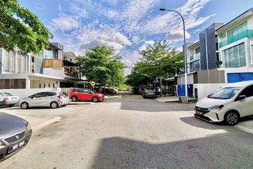 Bangi Avenue 3, Seksyen 7