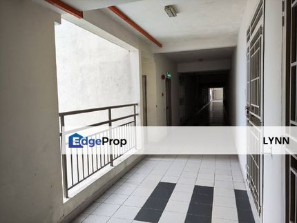 PARTIALLY FURNISHED RADIUS RESIDENCE, SELAYANG HEIGHTS, BATU CAVES, Selangor, Selayang
