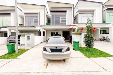 Parkfield Residences, Tropicana Heights