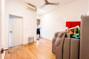 Parkfield Residences, Tropicana Heights