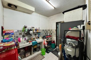 AU 1 (Datuk Keramat)