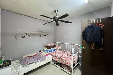 AU 1 (Datuk Keramat)