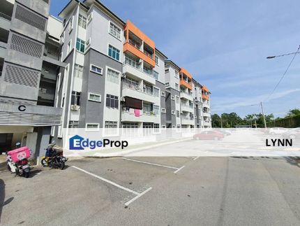 WITH LIFT APARTMENT CASA DAHLIA BANDAR BARU SALAK TINGGI SEPANG, Selangor, Sepang