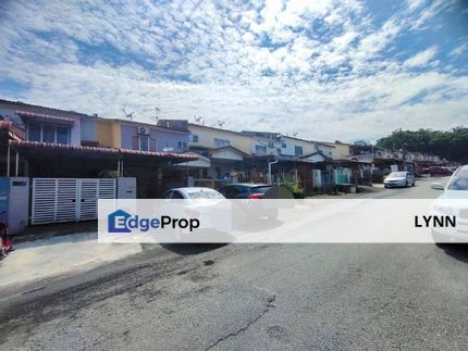 FACING OPEN FIRST FLOOR TOWNHOUSE UPPER TAMAN IMPIAN INDAH SUNGAI BULOH, Selangor, Sungai Buloh