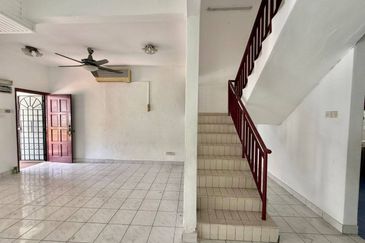 Jalan Turmalin 7/12F