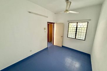 Jalan Turmalin 7/12F