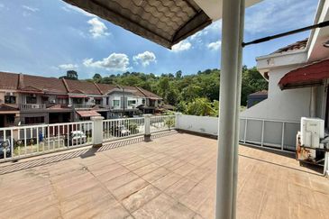 Jalan Turmalin 7/12F