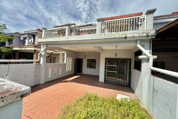 Jalan Turmalin 7/12F