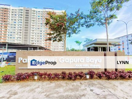 FACING VIEW PANGSAPURI GAPURA BAYU JADE HILL KAJANG, Selangor, Kajang
