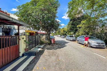 Taman Sri Subang PJS 10