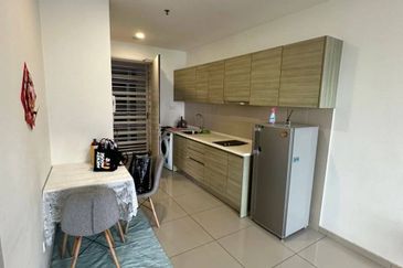 I Residence @ I City