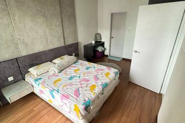 I Residence @ I City