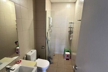 I Residence @ I City