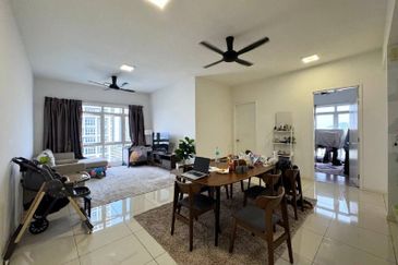 Aurora Tower @ Eco Sky