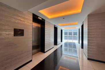 Aurora Tower @ Eco Sky