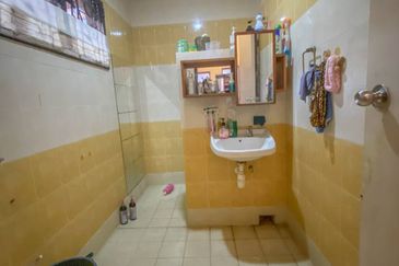 Jalan Uranus U5/122C