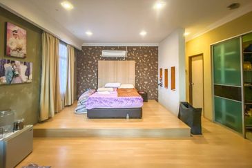 Jalan Uranus U5/122C