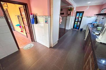 Taman Saujana Puchong